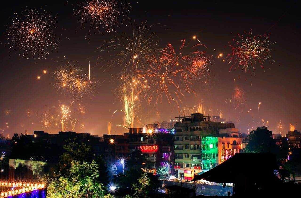 Festive Momentum and Infra Push Lift NCR to Record 19% Price Growth as per Knight Frank, Experts Highlight Strong Buyer Demand