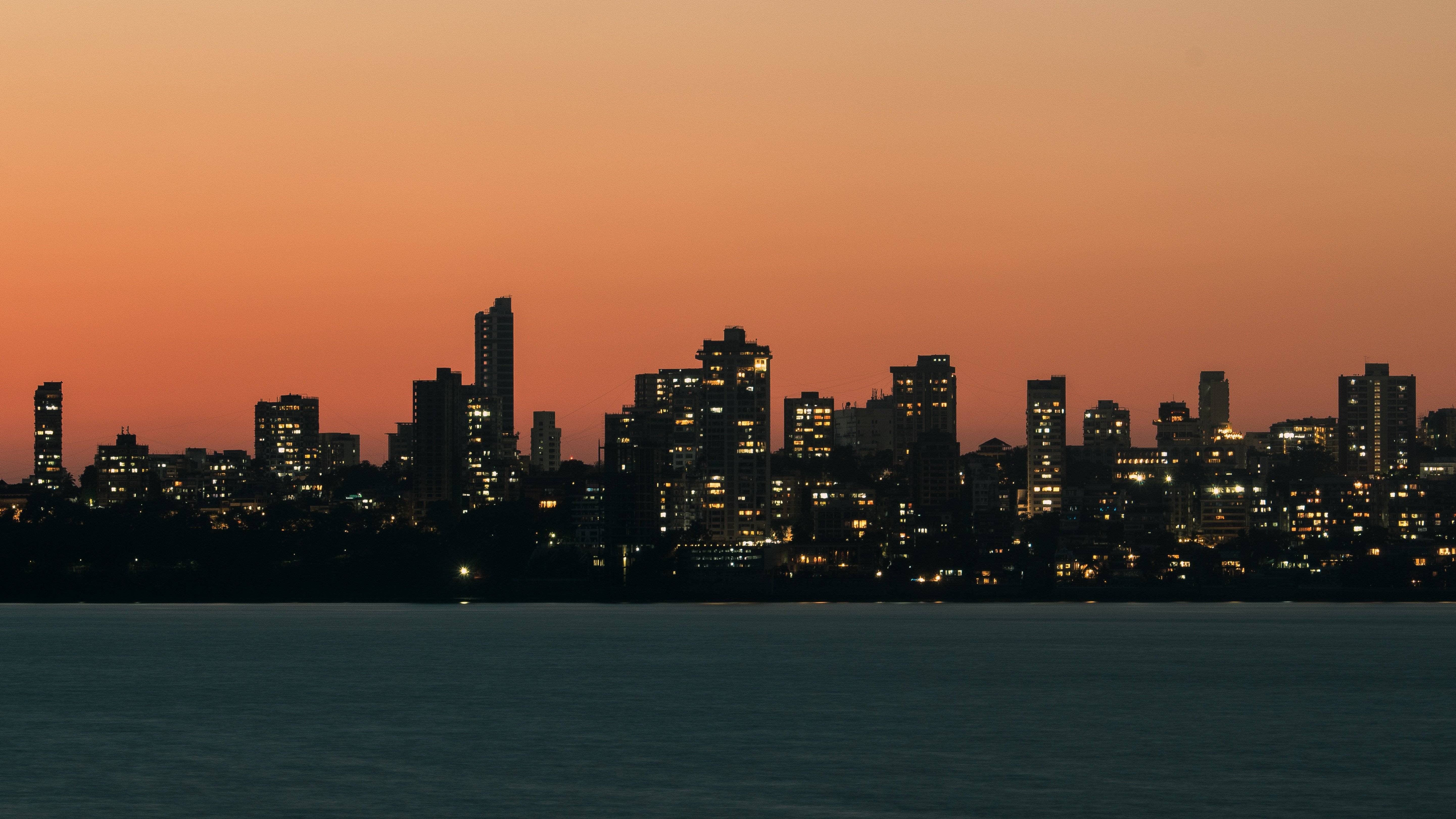 Bollywood Celebrity Property Deals Cross ₹1,000 Crore as Mumbai Remained Investment Hotspot in 2025