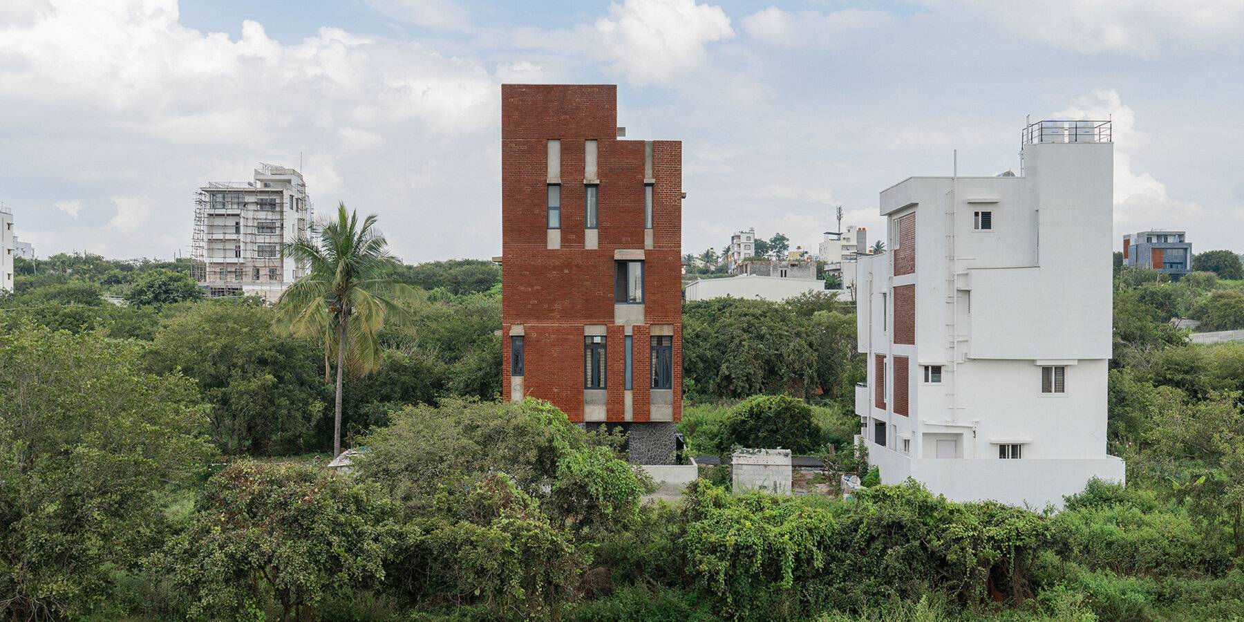 Studio ShoulderTap Contrasts Brick and Stone to Shape ‘House of Surprises’ in Bangalore