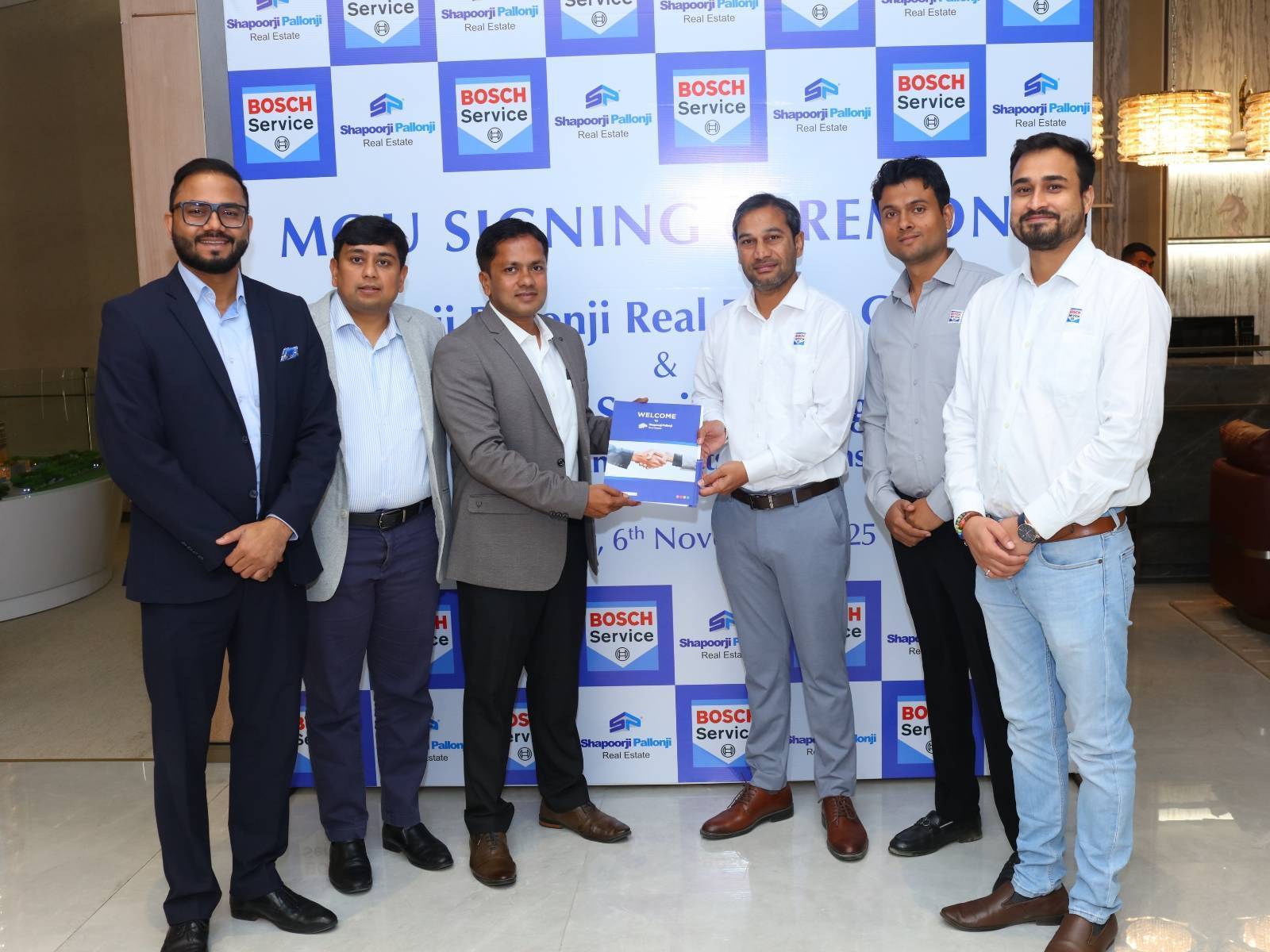 MoU signed between SPRE and BOSCH Car Service for in-residence Xpress Car Care at The Dualis, Gurugram