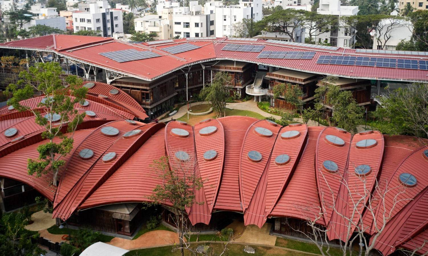 Shiv Nader School, Chennai: An Ecologically Integrated Campus by Vastushilpa Sangath