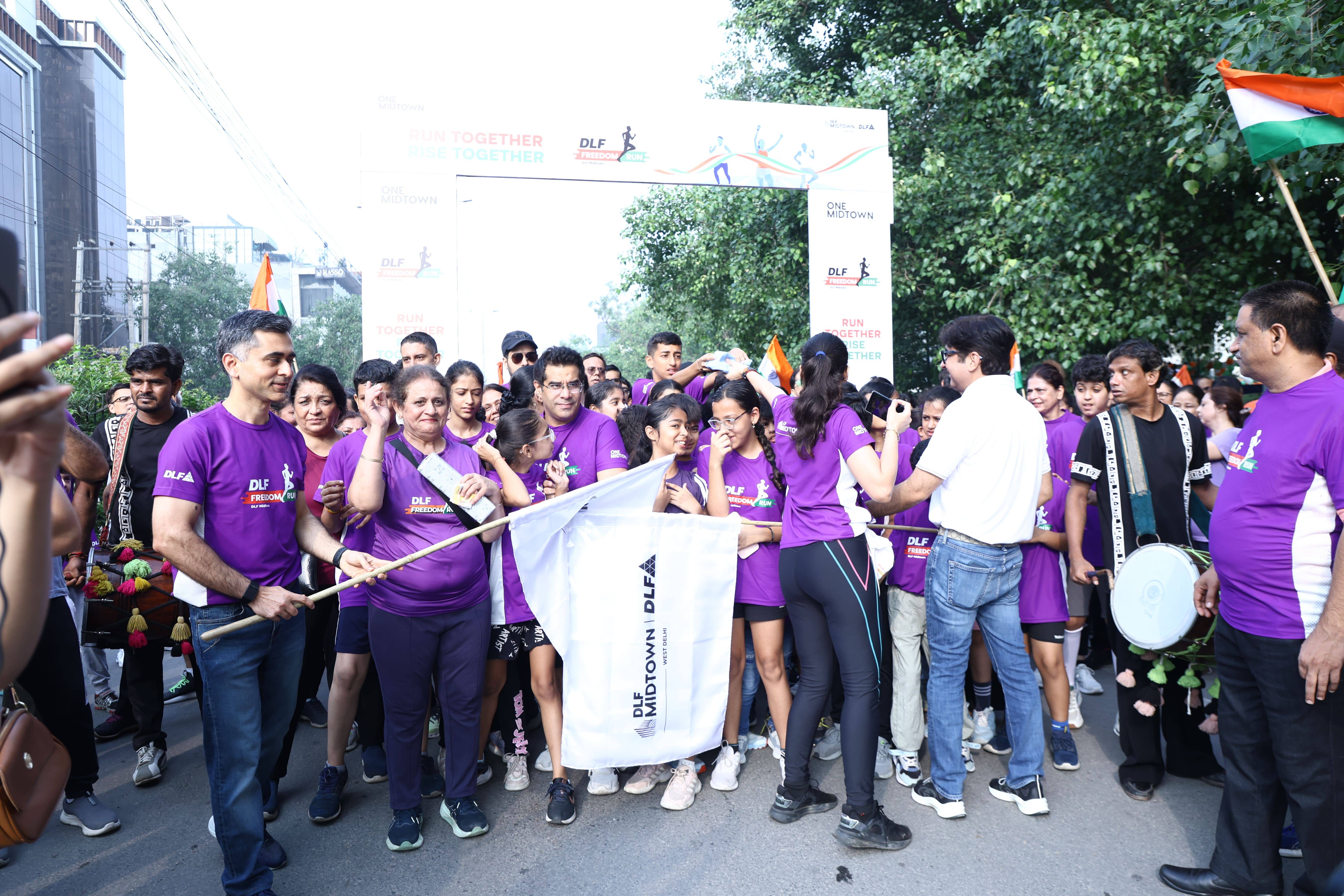 DLF Celebrates Independence Day with Freedom Run at Midtown