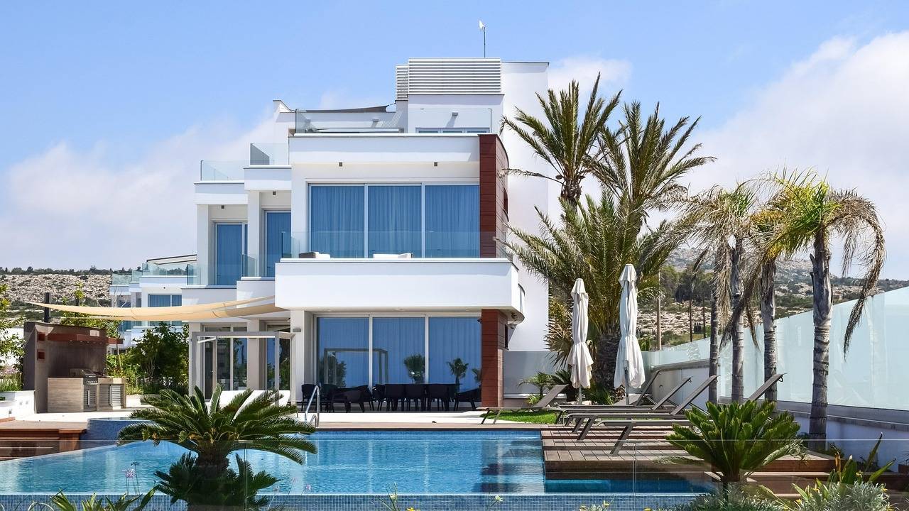 Delhi NCR Property Prices Surge 81% in 5 Years, Driven by Luxury Demand