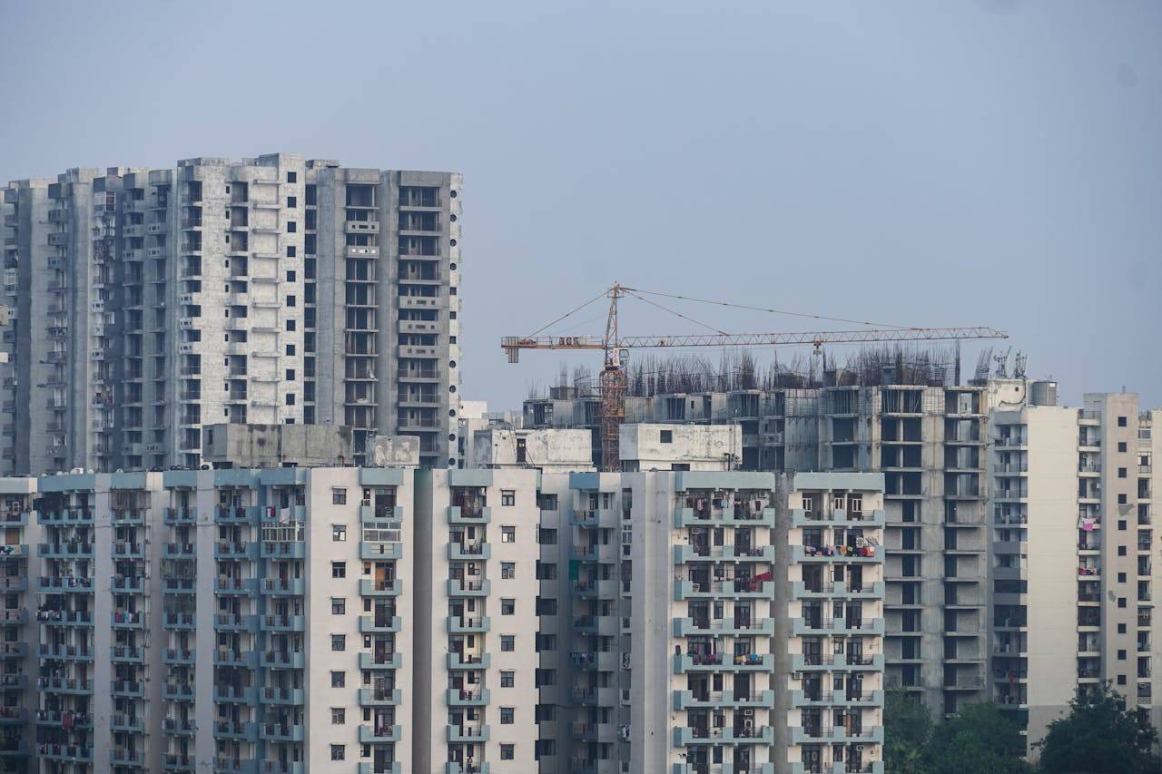 Private Credit Drives India’s Real Estate Credit Market, Contributing 36% to APAC Fundraising: Knight Frank Report