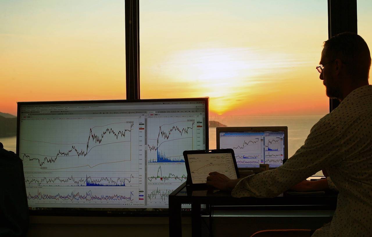 Sobha, DLF, Lodha Drive Nifty Realty Index Higher Amid Global Monetary Easing and Investor Optimism