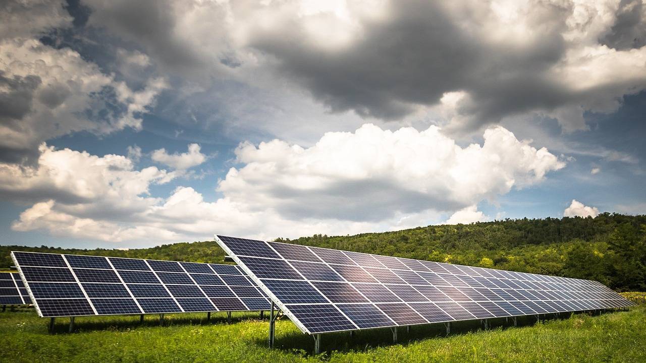 Bondada Engineering Wins ₹1,050 Crore Contract from Adani Green Energy for 650 MW Khavda Project