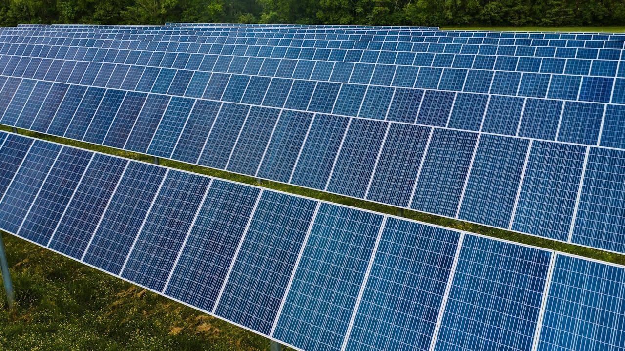 India’s Solar & Wind Capacity Expansion to Unlock USD 10–15 Billion Real Estate Opportunity by 2030: Colliers India