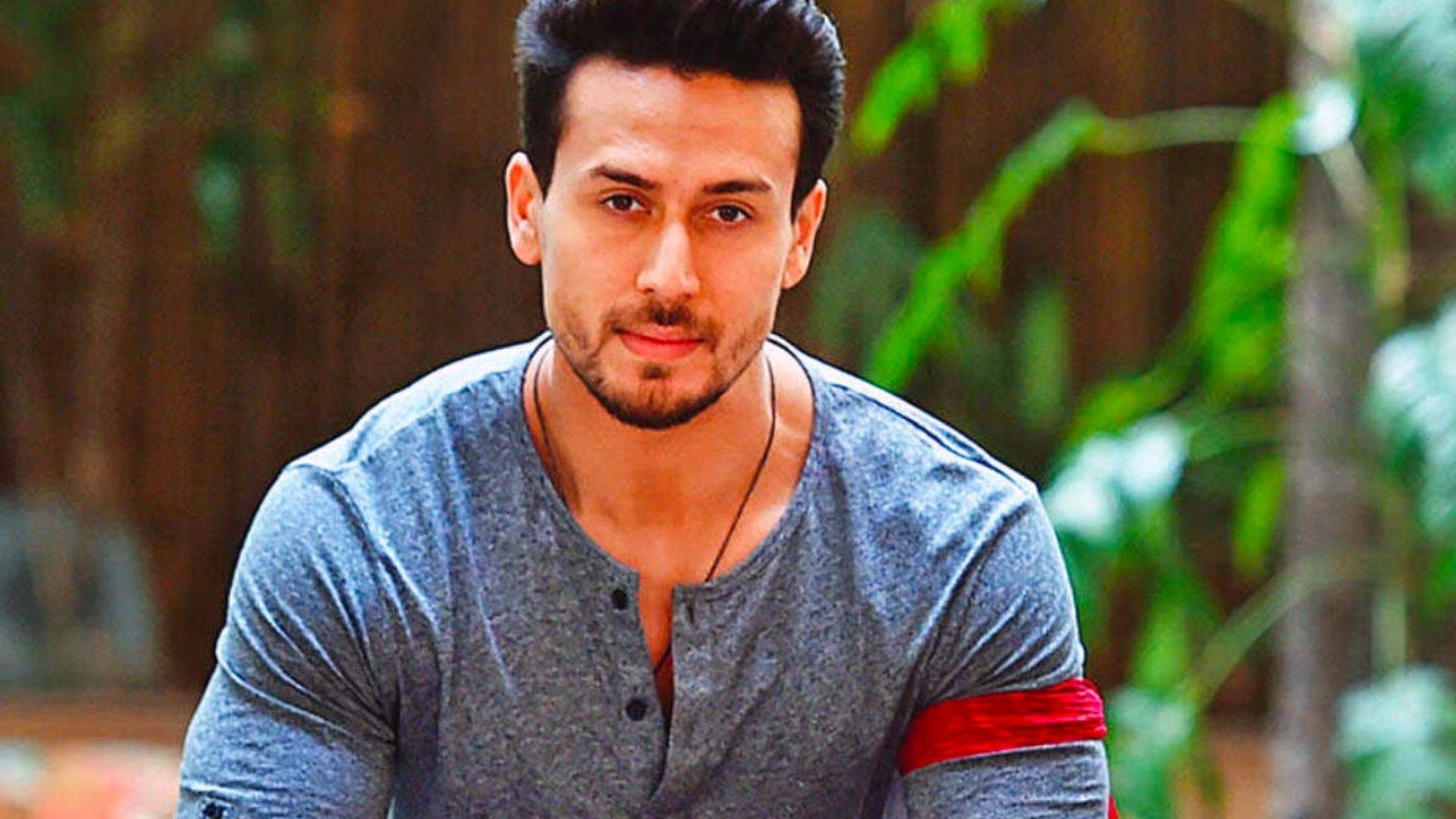 Tiger Shroff Sells Khar Apartment for ₹15.60 Crore, Records 34% Value Gain