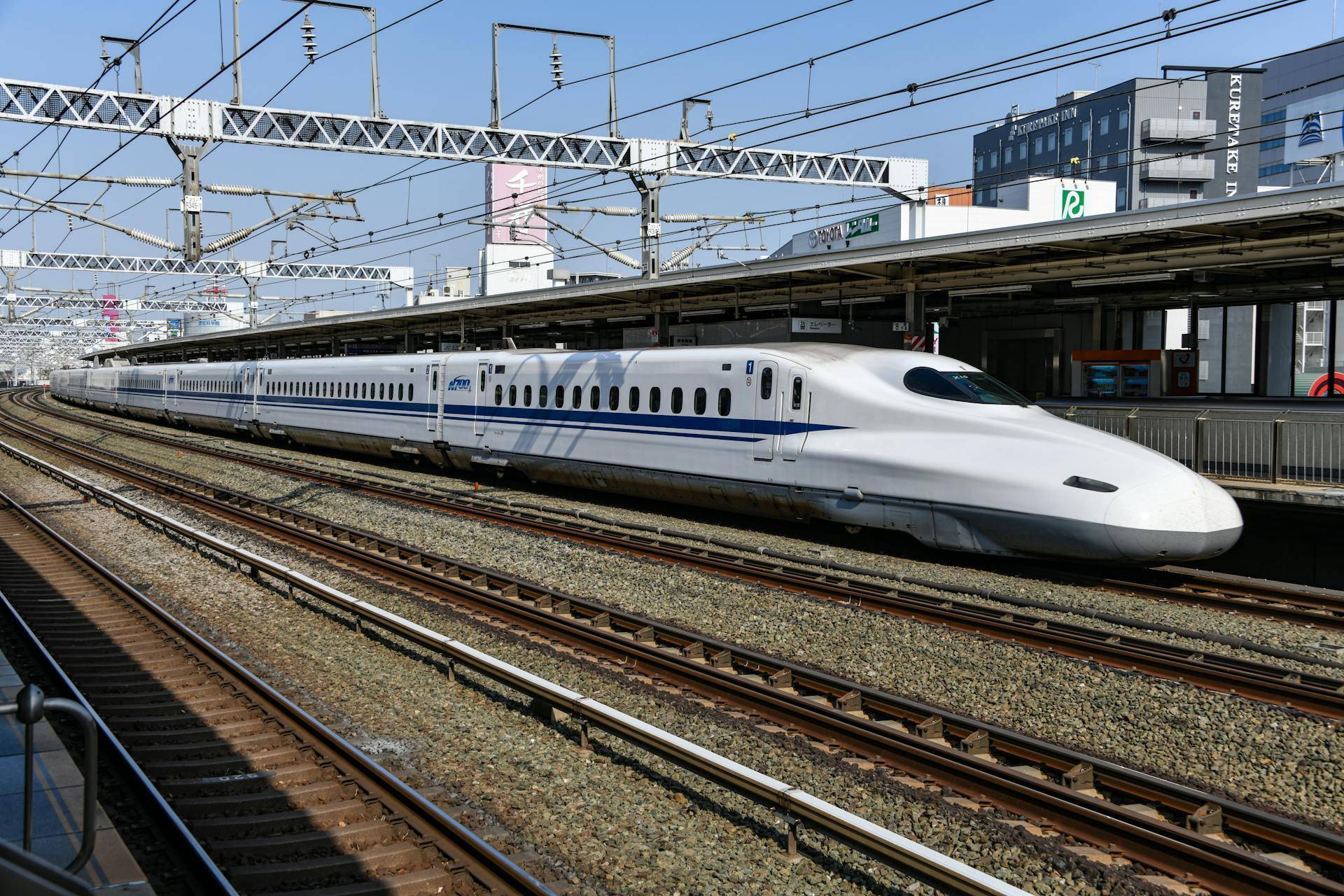 India’s First Bullet Train to Operate at 320 kmph: Progress and Key ...